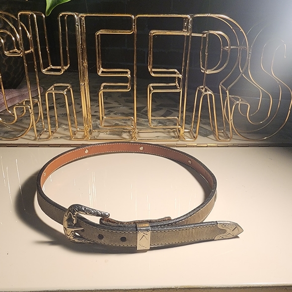 HATBAND Genuine LEATHER with Silver CONCHOS and Buckle - Picture 2 of 3